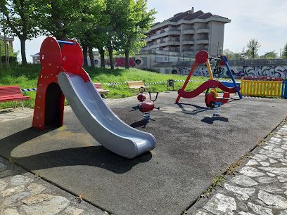 Imagen de Parque infantil "El Pez" situado en Santander, Cantabria